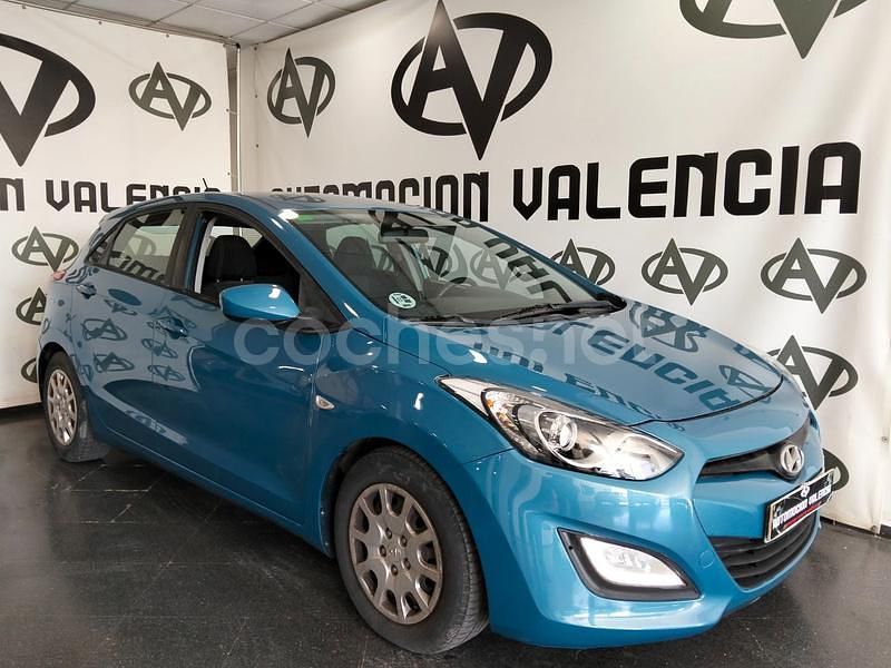 Azul Usado 2012 Hyundai i30 Berlina | 9999 € (Un poco caro) - Imagen 1/4