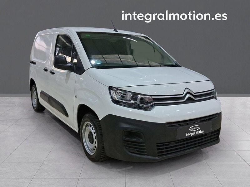 Usado Citroën Berlingo 102 CV (75 kW) 2021 Blanco Monovolumen