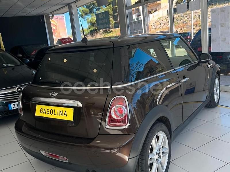 Usado Mini Cooper 122 CV (89 kW) 2011 Marrón Utilitario