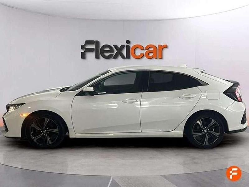Usado Honda Civic Comfort 126 CV (92 kW) 2019 Blanco Utilitario