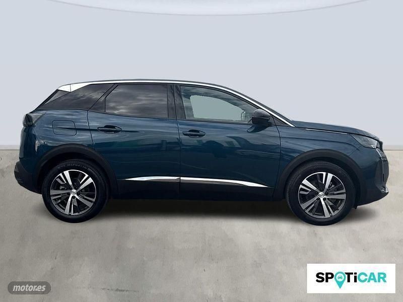Usado Peugeot 3008 Allure 131 CV (96 kW) 2024 Azul SUV