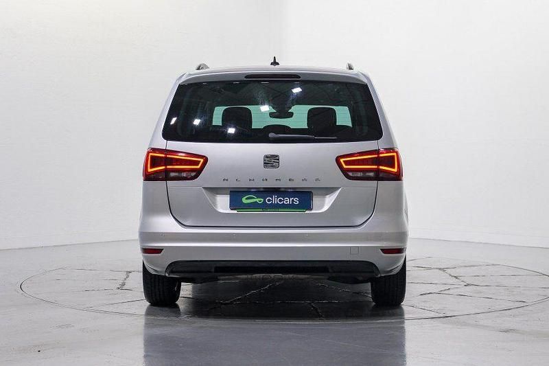 Usado Seat Alhambra Style 150 CV (110 kW) 2022 Gris Monovolumen