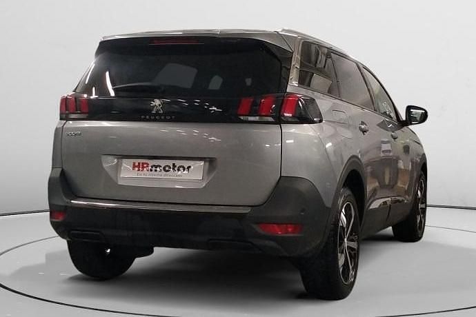 Usado Peugeot 5008 Allure 131 CV (96 kW) 2022 SUV
