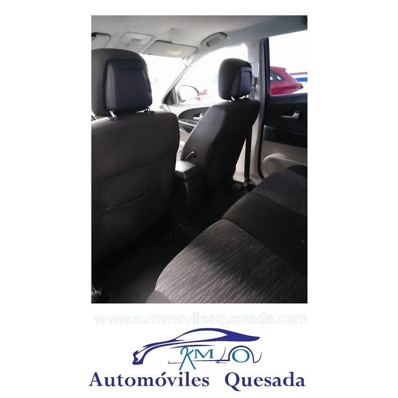 Usado Kia Ceed Active 116 CV (85 kW) 2007 Negro Utilitario