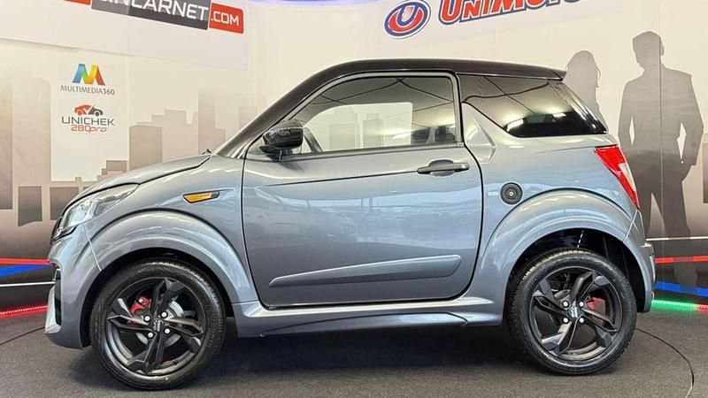 Usado Ligier JS60 11 CV (8 kW) 2024 Gris Utilitario