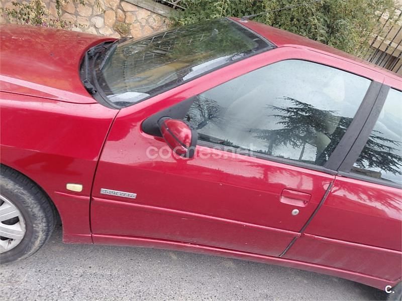 Usado Peugeot 306 71 CV (52 kW) 2000 Rojo Berlina