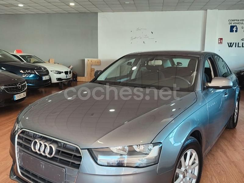 Gris / plata Usado 2013 Audi A4 Premium Berlina | 12.499 € (Precio justo) - Imagen 1/4