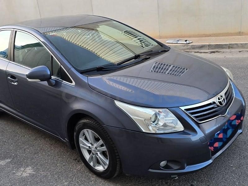 Occasion Toyota Avensis Sol 126 PK (92 kW) 2010 Blauw Sedan