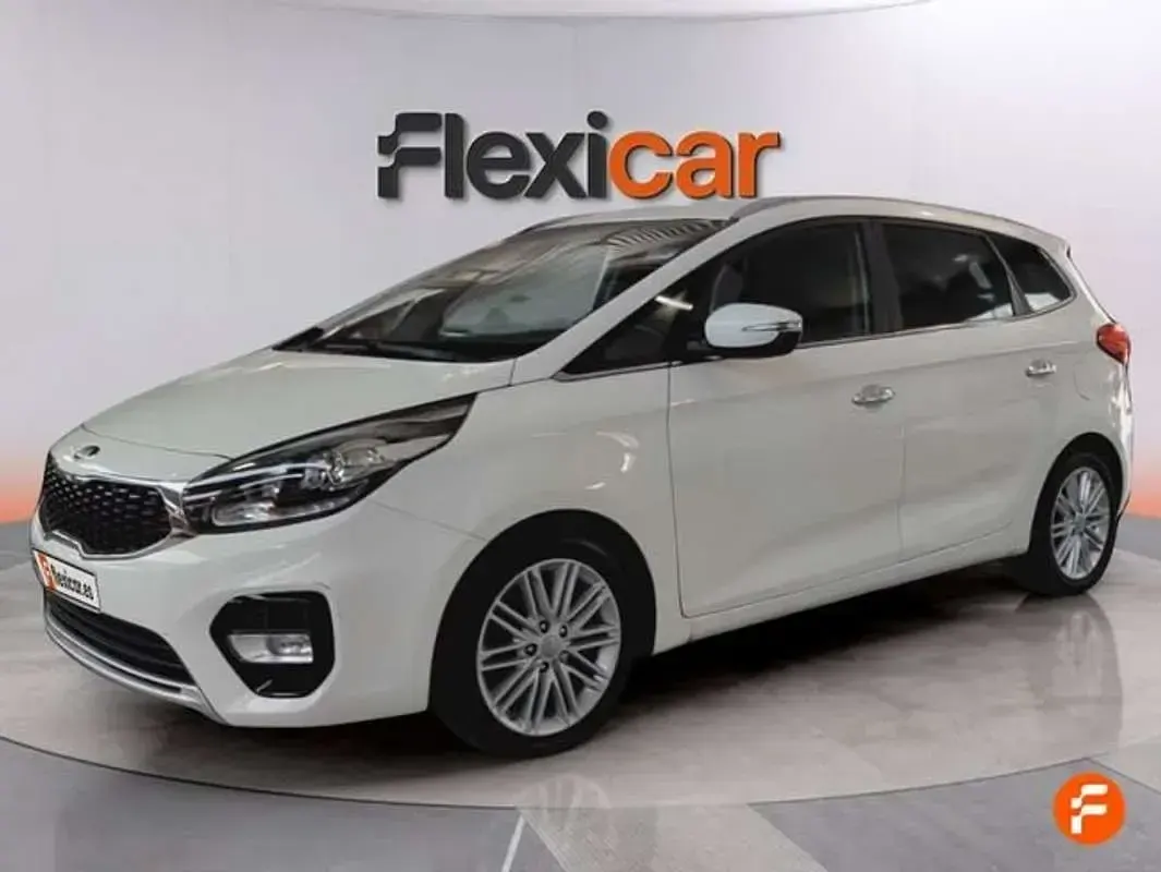 Usado Kia Carens 136 CV (100 kW) 2018 Blanco Monovolumen