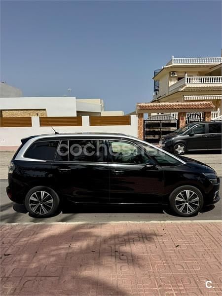 Usado Citroën Grand C4 Picasso Shine 165 CV (121 kW) 2018 Negro Monovolumen