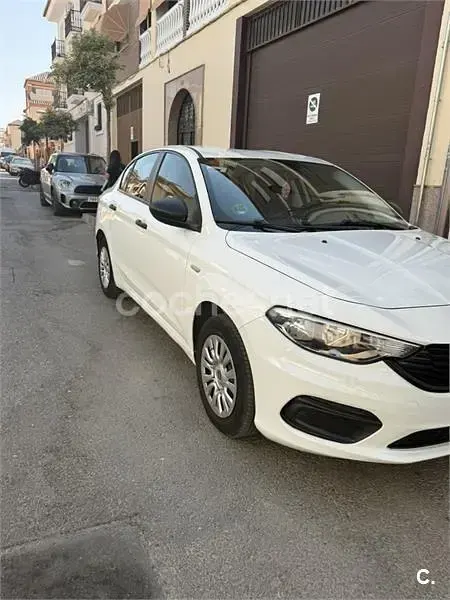 Usado Fiat Tipo Easy 95 CV (69 kW) 2018 Blanco Berlina