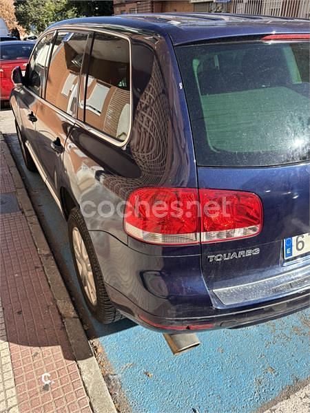 Usado VW Touareg 225 CV (165 kW) 2006 Azul SUV