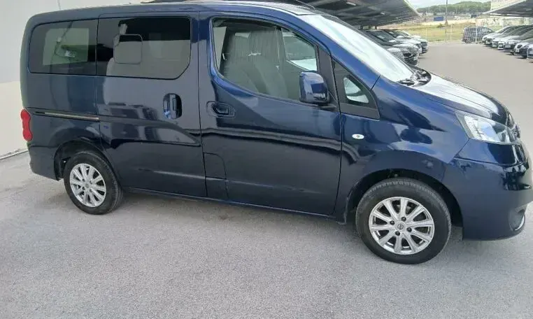 Usado Nissan Evalia Acenta 110 CV (80 kW) 2018 Azul Monovolumen