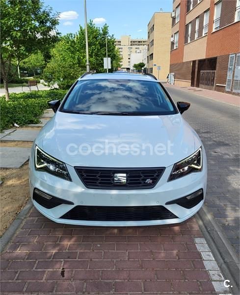 Usado Seat Leon ST FR 150 CV (110 kW) 2019 Blanco Familiar