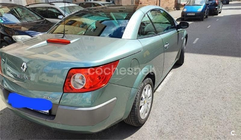 Verde Usado 2004 Renault Mégane Cabriolet Authentique Descapotable | 1900 € (Buen precio) - Imagen 1/3