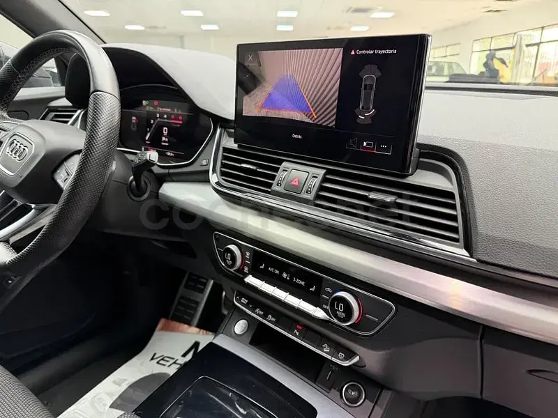Usado Audi Q5 Sportback Black Edition 204 CV (150 kW) 2022 Gris / plata SUV