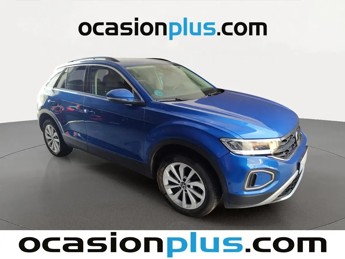 Usado VW T-Roc Life 110 CV (80 kW) 2024 Azul SUV