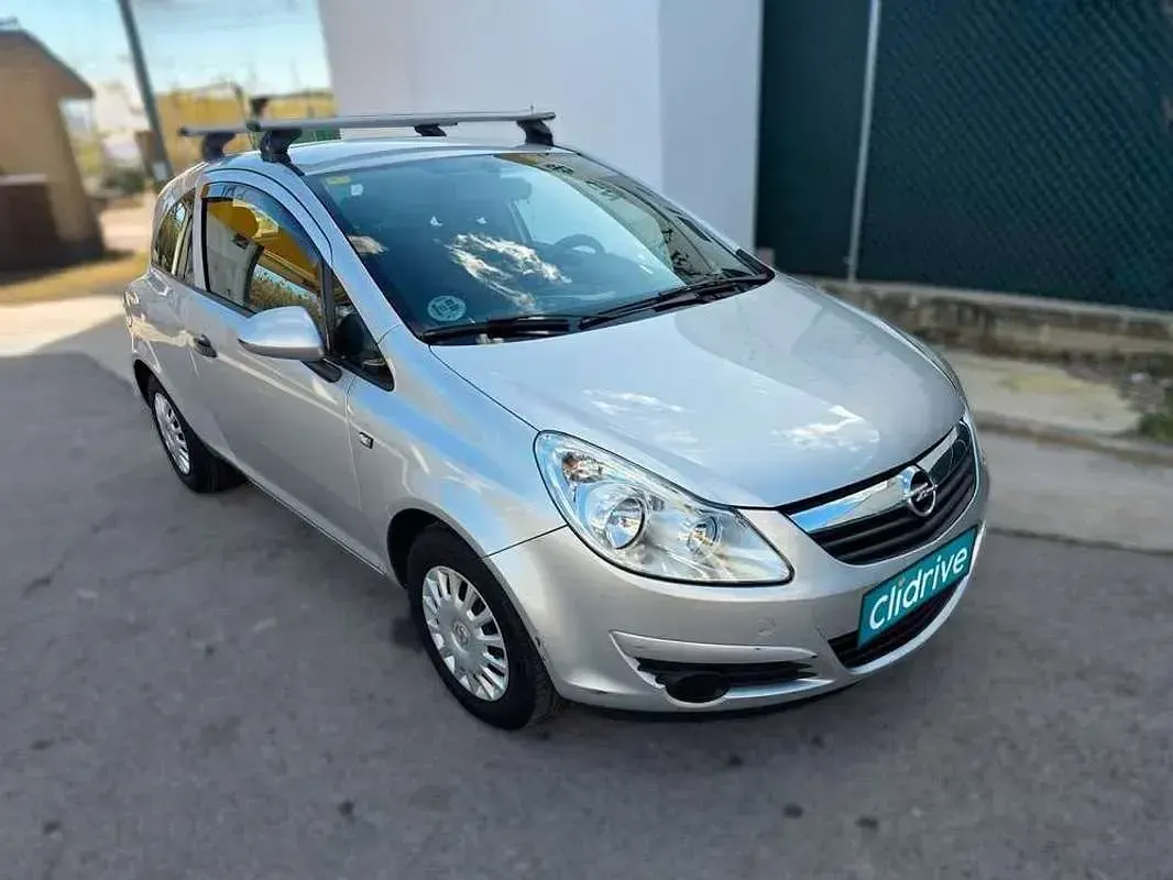 Usado Opel Corsa 95 CV (69 kW) 2007 Gris Utilitario