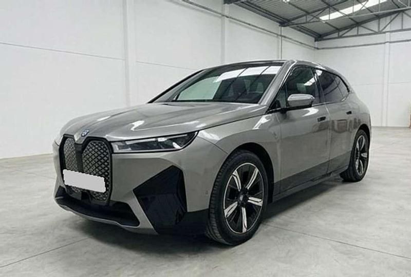 Usado BMW iX Comfort Edition 239 kW (326 CV) 2023 Gris SUV