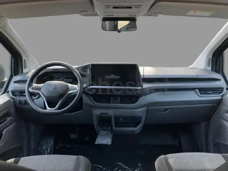 Nuevo VW Caravelle 150 CV (110 kW) 2025 Gris / plata Van