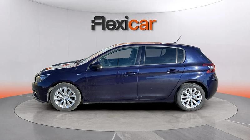 Usado Peugeot 308 Style 131 CV (96 kW) 2020 Azul Familiar