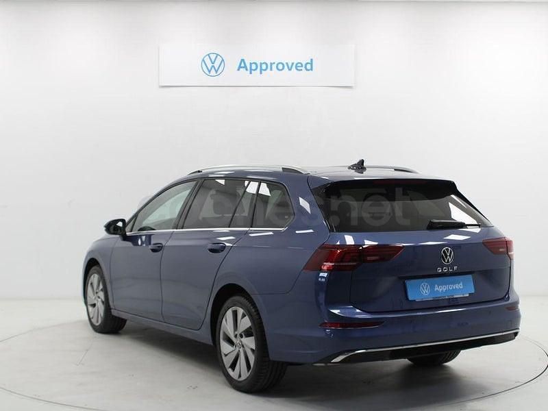 Usado VW Golf VIII Style 150 HP (110 kW) 2024 Azul Carrinha