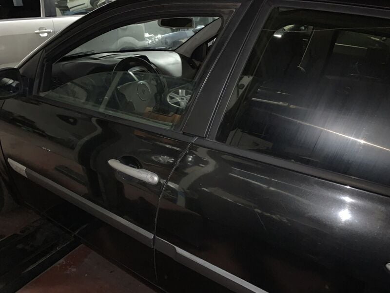 Usado Renault Mégane II Expression 130 CV (95 kW) 2006 Negro