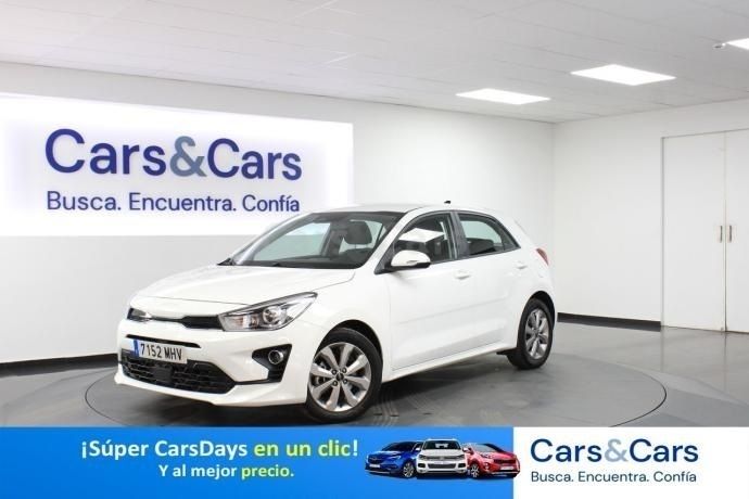 Usado Kia Rio 100 CV (73 kW) 2023 Blanco Berlina