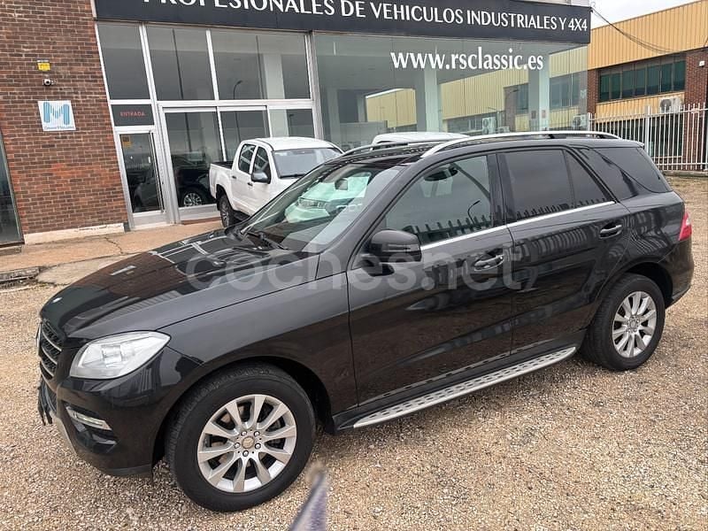 Negro Usado 2015 Mercedes ML250 SUV | 23.000 € (Precio justo) - Imagen 1/4