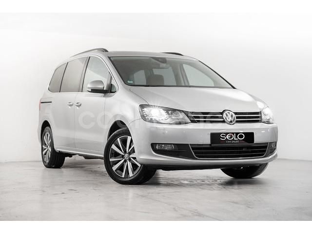 Gris / plata Usado 2021 VW Sharan Sportline Monovolumen | 29.500 € (Precio justo) - Imagen 1/4