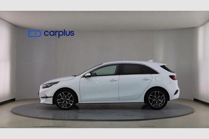 Usado Kia Ceed 101 CV (74 kW) 2024 Blanco Utilitario