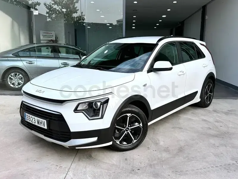 Usado Kia Niro 141 CV (103 kW) 2023 Blanco SUV