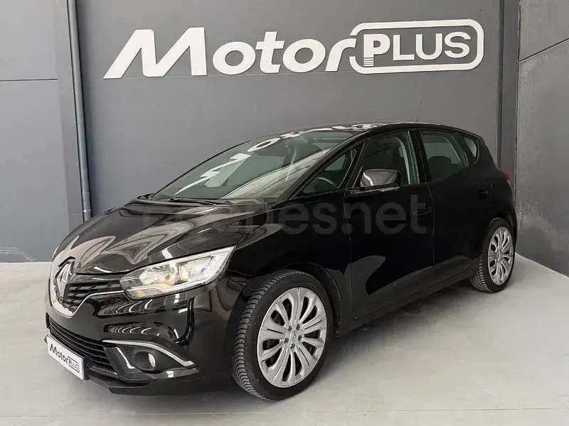 Usado Renault Scénic Zen 120 CV (88 kW) 2019 Negro Monovolumen