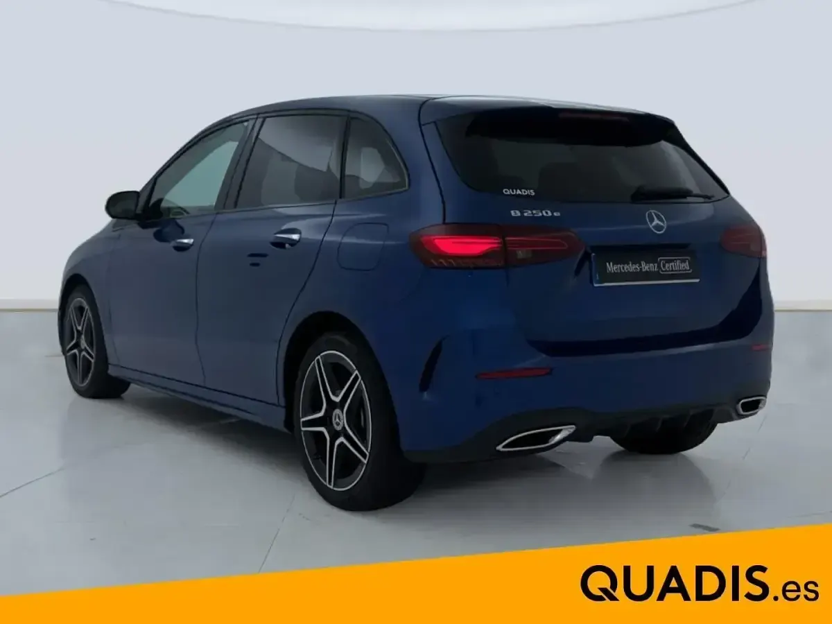 Usado Mercedes B250e 218 CV (160 kW) 2025 Azul Monovolumen