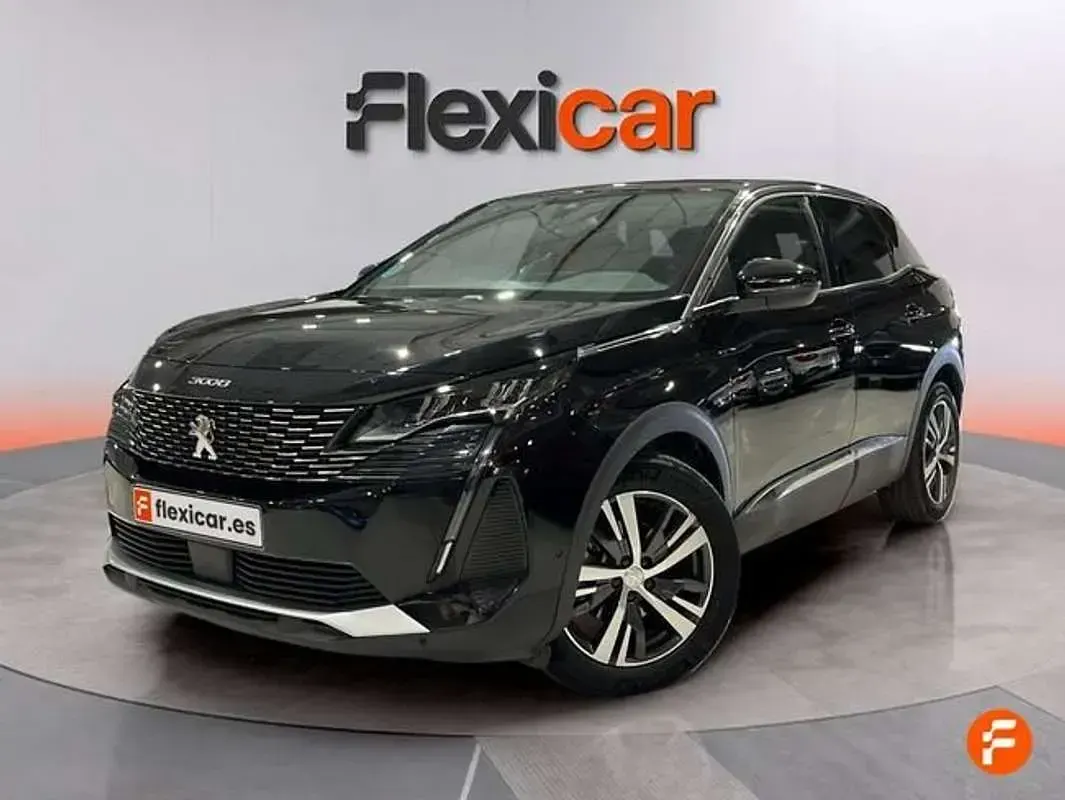 Usado Peugeot 3008 Allure 131 CV (96 kW) 2023 Negro SUV