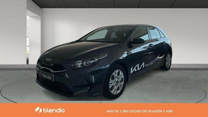 Usado Kia Ceed 120 CV (88 kW) 2023 Gris Utilitario