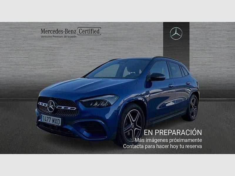 Azul Usado 2024 Mercedes GLA200 SUV | 41.990 € (Precio justo) - Imagen 1/4