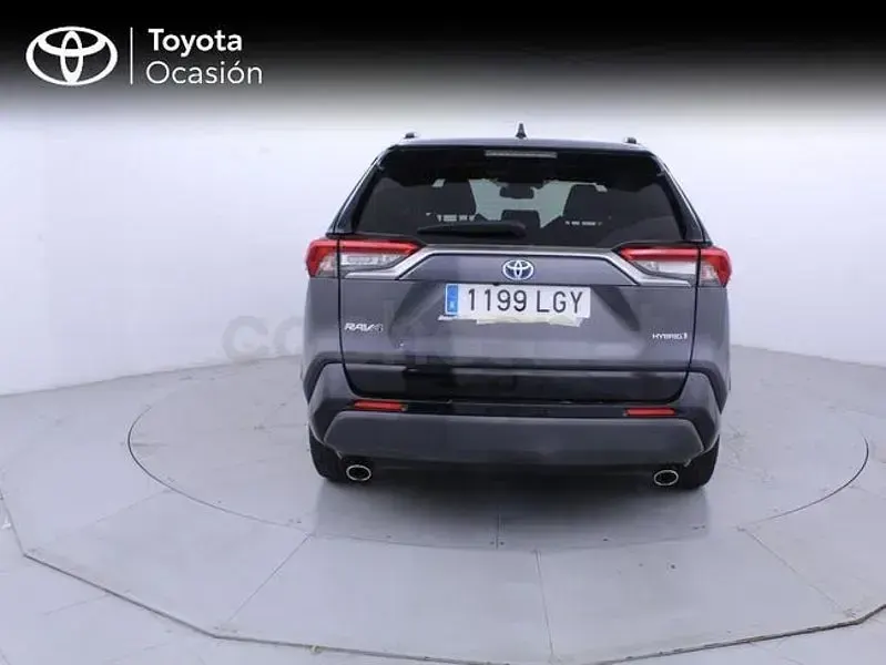 Usado Toyota RAV4 Hybrid 218 CV (160 kW) 2020 Gris / plata SUV