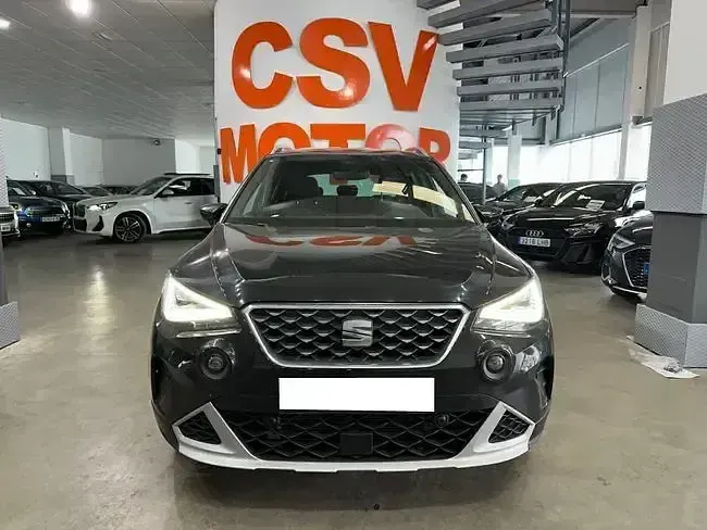 Usado Seat Arona Xperience 110 CV (80 kW) 2022 Negro SUV