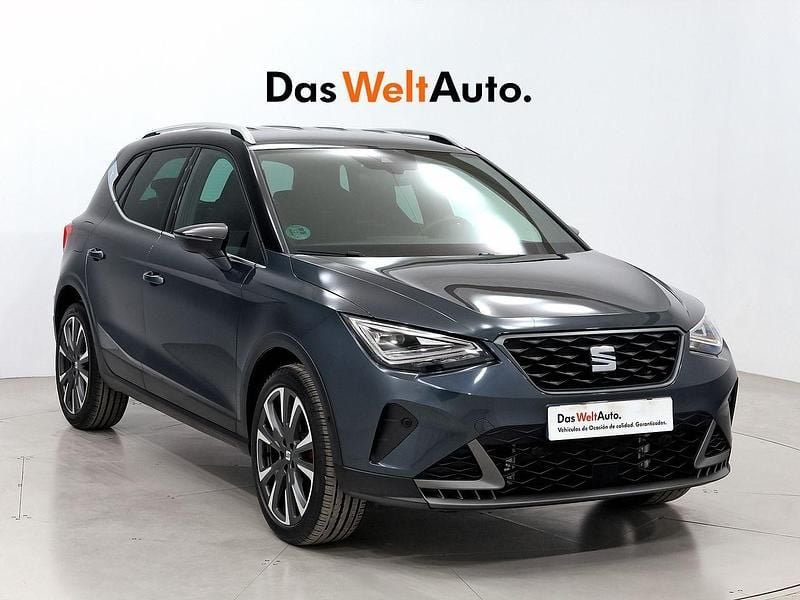 Usado Seat Arona FR 115 CV (84 kW) 2025 Gris SUV