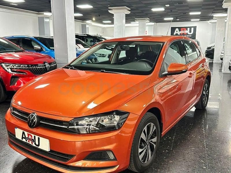 Usado VW Polo Advance 95 CV (69 kW) 2021 Naranja Utilitario