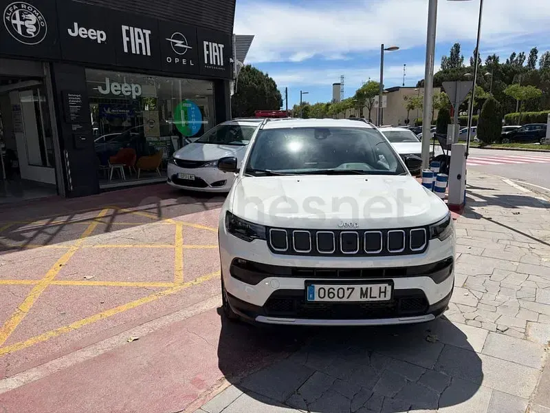 Usado Jeep Compass Limited 130 CV (95 kW) 2023 Blanco SUV