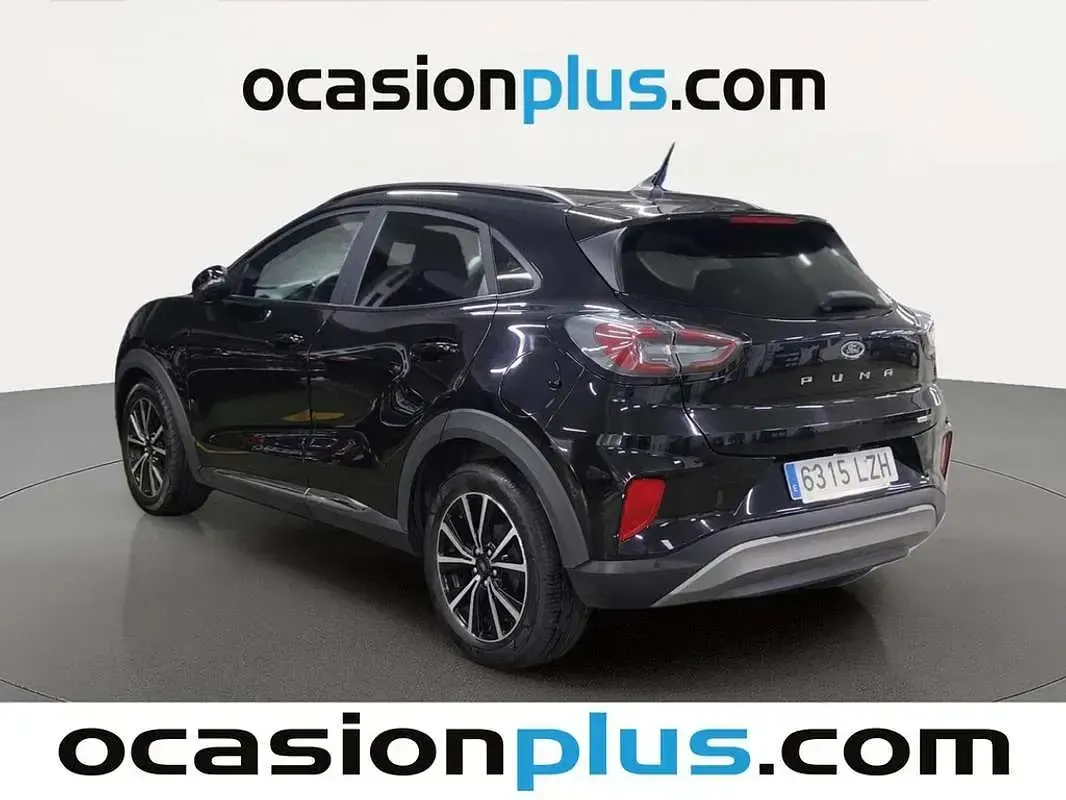 Usado Ford Puma Titanium 125 CV (91 kW) 2022 Negro SUV