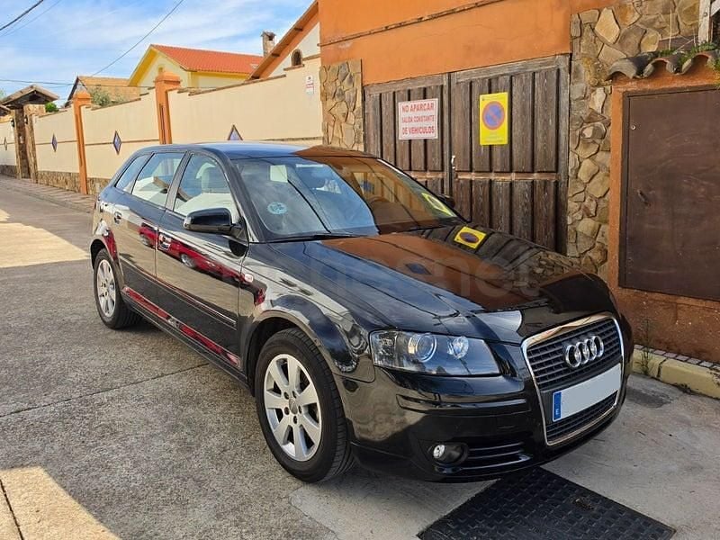 Usado Audi A3 Ambiente 140 CV (102 kW) 2007 Negro Utilitario