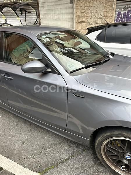Usado BMW 118 122 CV (89 kW) 2007 Gris / plata Utilitario