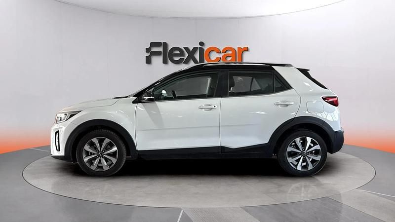 Begagnad Kia Stonic 120 HK (88 kW) 2021 Vit SUV