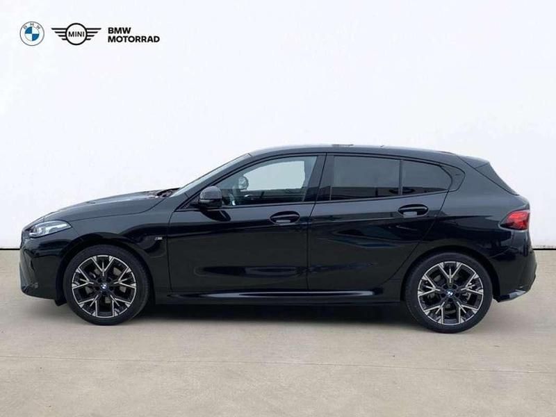Usado BMW 116 Comfort Edition 170 CV (125 kW) 2025 Negro Utilitario