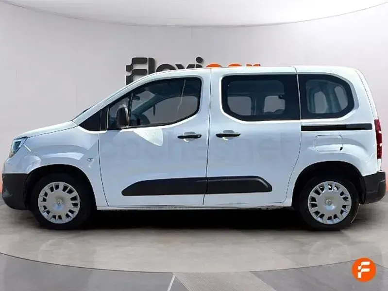 Usado Opel Combo Life Edition 102 CV (75 kW) 2021 Blanco Monovolumen
