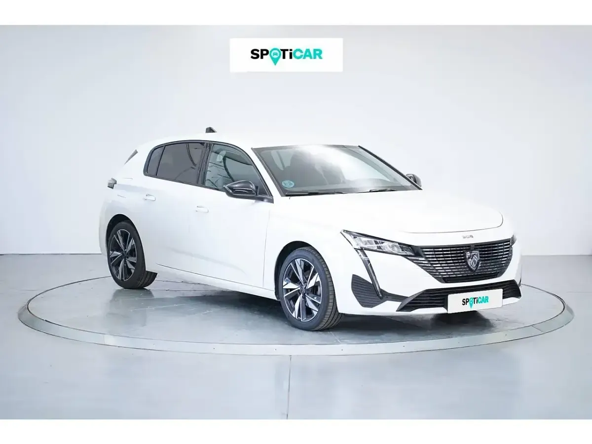 Usado Peugeot 308 Allure 130 CV (95 kW) 2022 Blanco Berlina