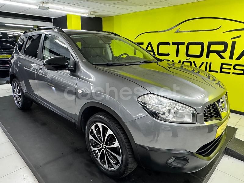 Gris / plata Usado 2014 Nissan Qashqai +2 360º SUV | 13.990 € (Caro) - Imagen 1/4